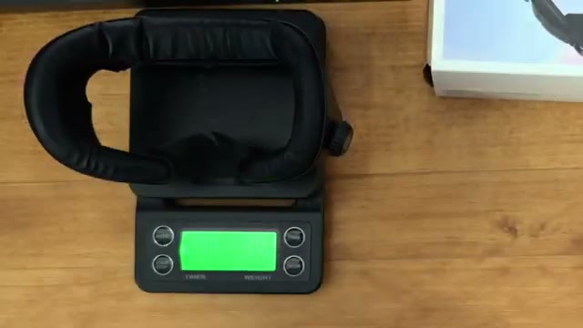 AMVR FC4 facial interface placed on a digital scale