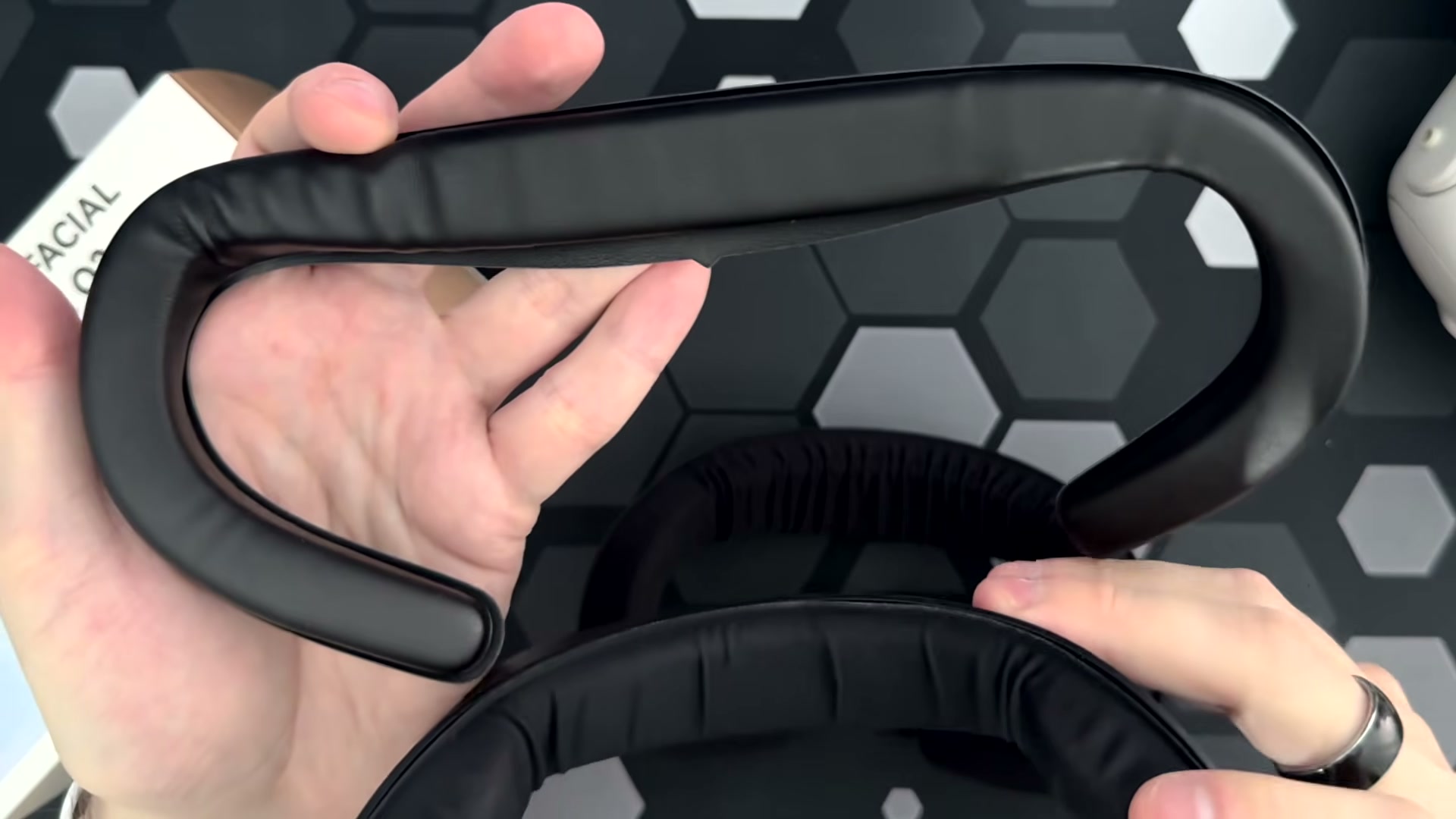 AMVR FC4A padded interface shown close up