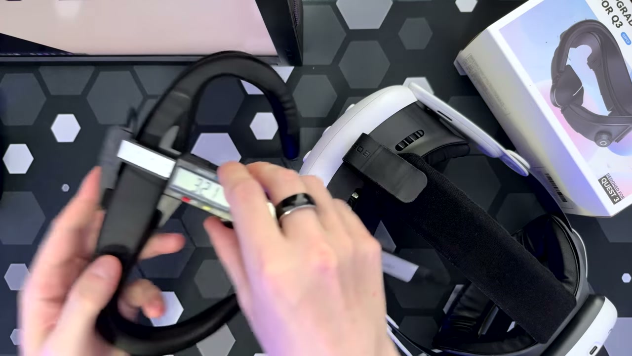Calipers measuring the AMVR Q3FC3 forehead section