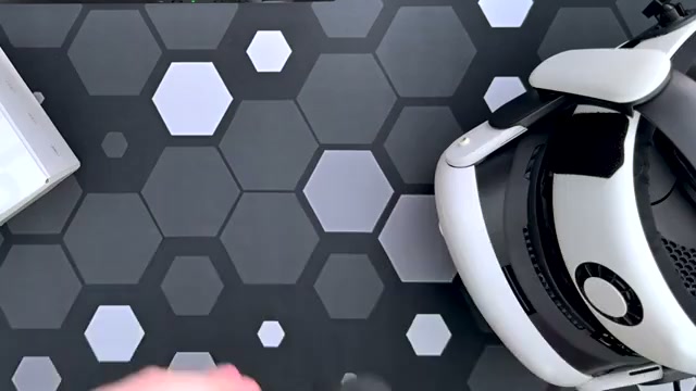 Quest 3 fitted with the BOBOVR F3 facial interface
