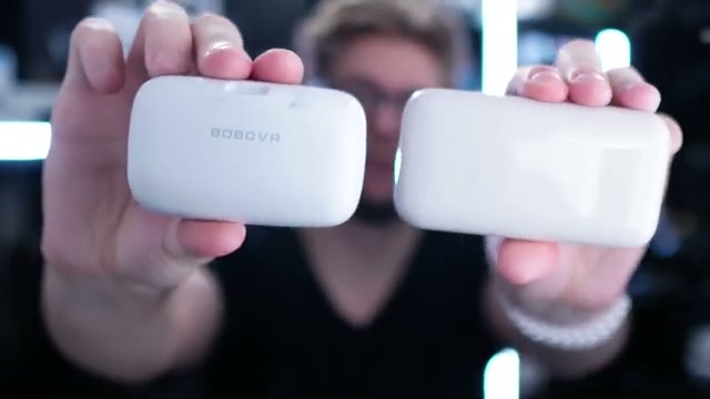 Xiaomi 10000mAh power bank compared directly with the smaller BOBOVR B100